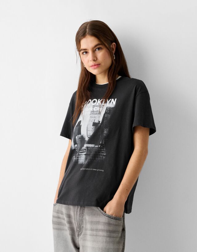 Bershka T-Shirt Manches Courtes Imprimé Femme M Gris Foncé