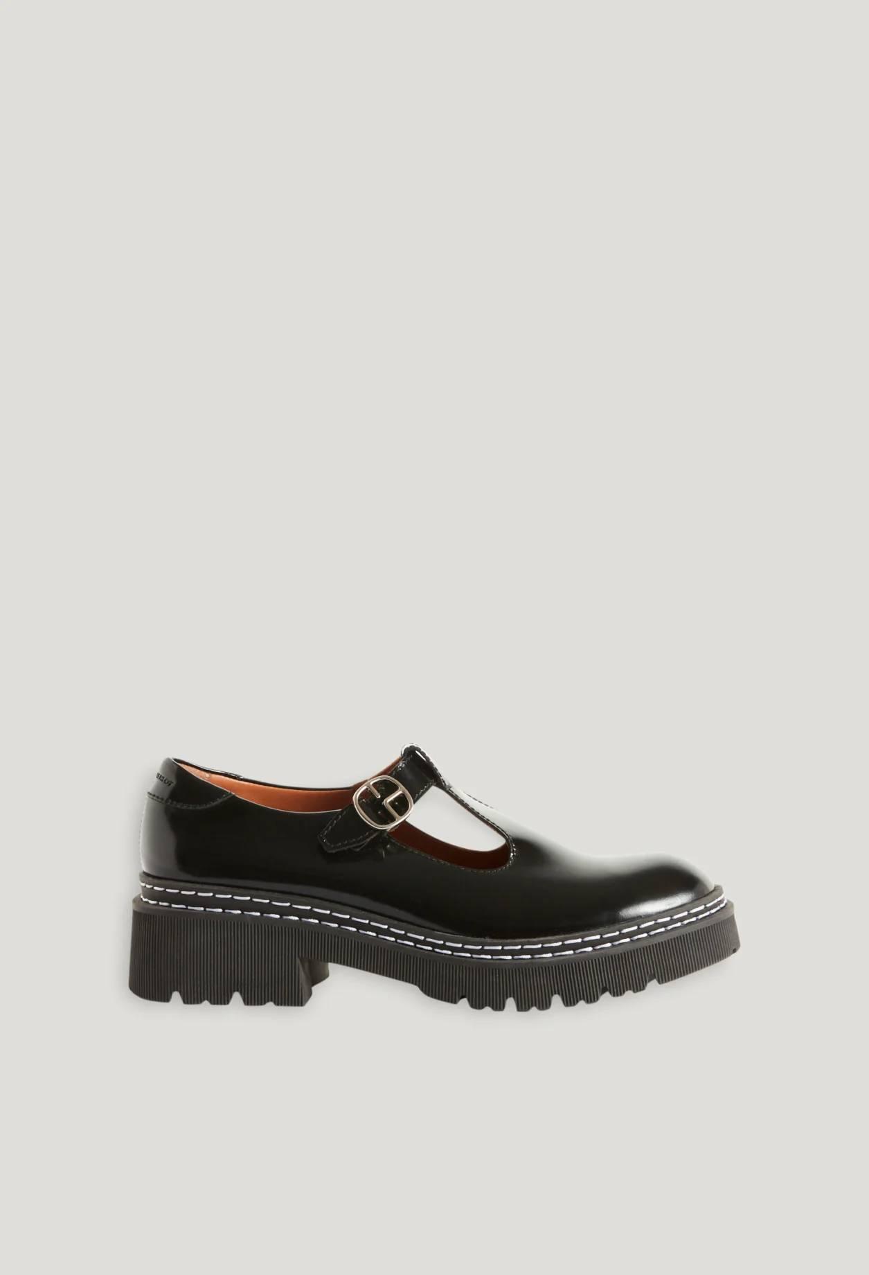 Claudie Pierlot – Babies cuir noir à 285 € chez Claudie Pierlot