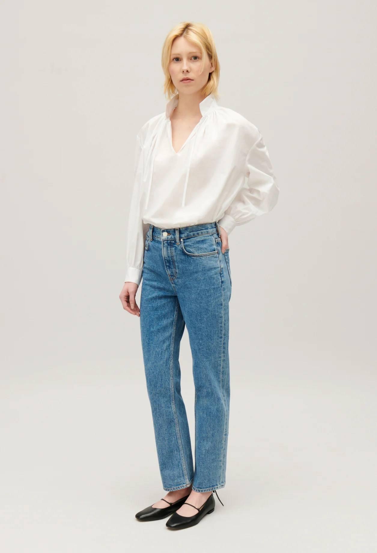 Claudie Pierlot – Jean Toto bleu délavé à 185 € chez Claudie Pierlot