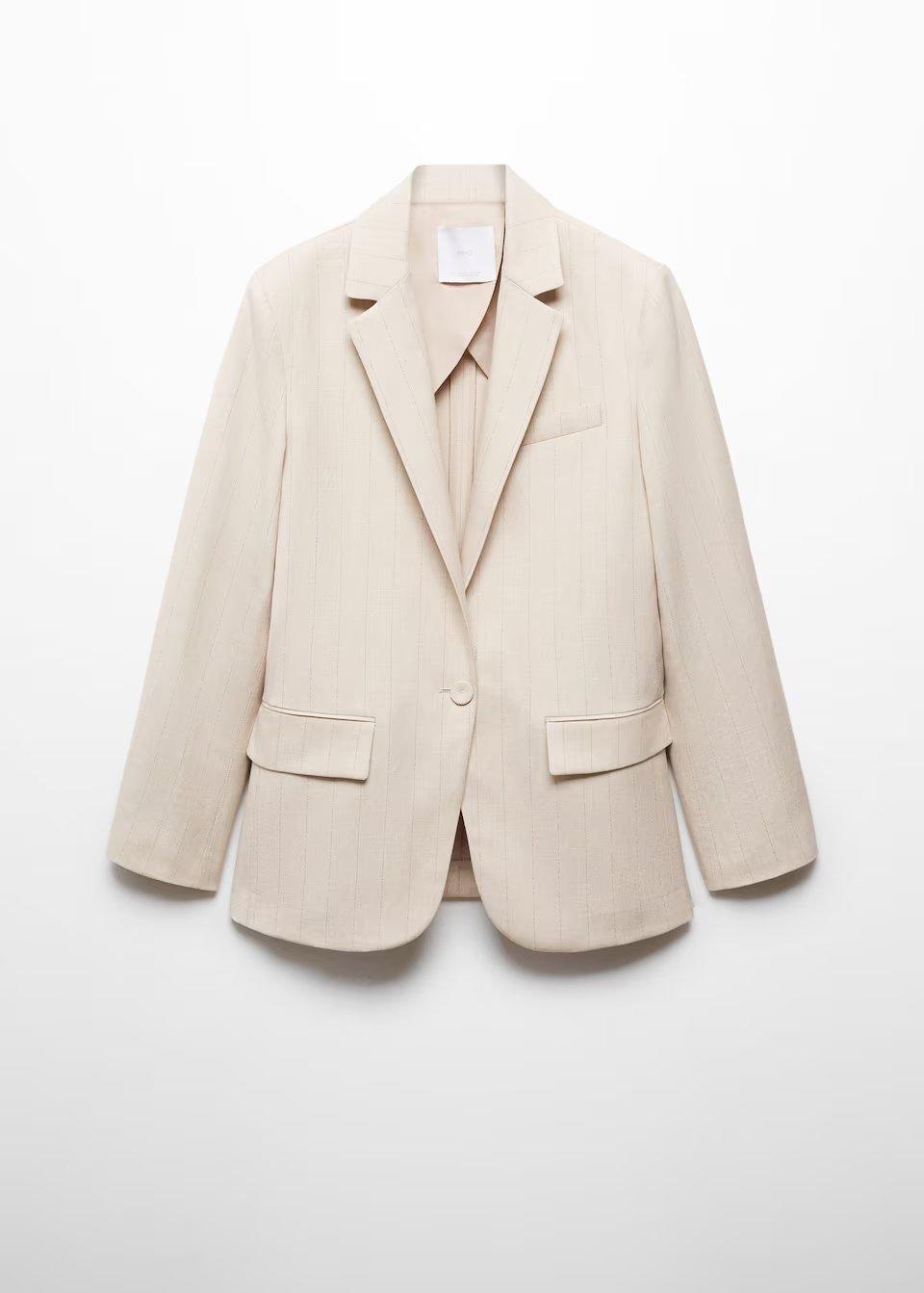 MANGO – Veste de costume fines rayures à 79,99 € chez Mango